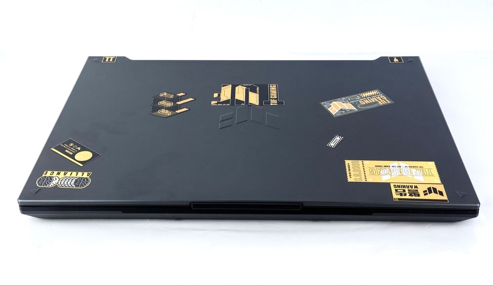 Лаптоп Asus TUF A16 165Hz Ryzen 9 7940HX 16GB 1TB SSD RTX 4070