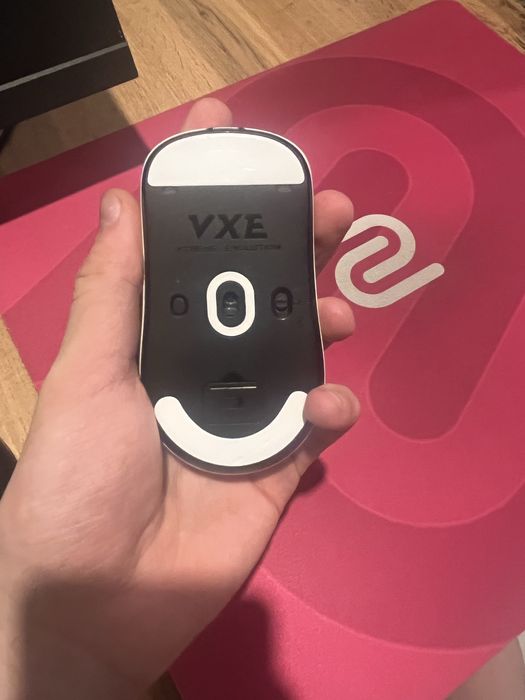 Продам играю мушку