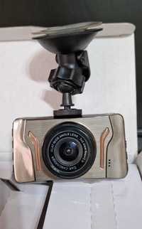 Camera video de bord auto model T611
Specificatii
CARACTERISTICI GENER