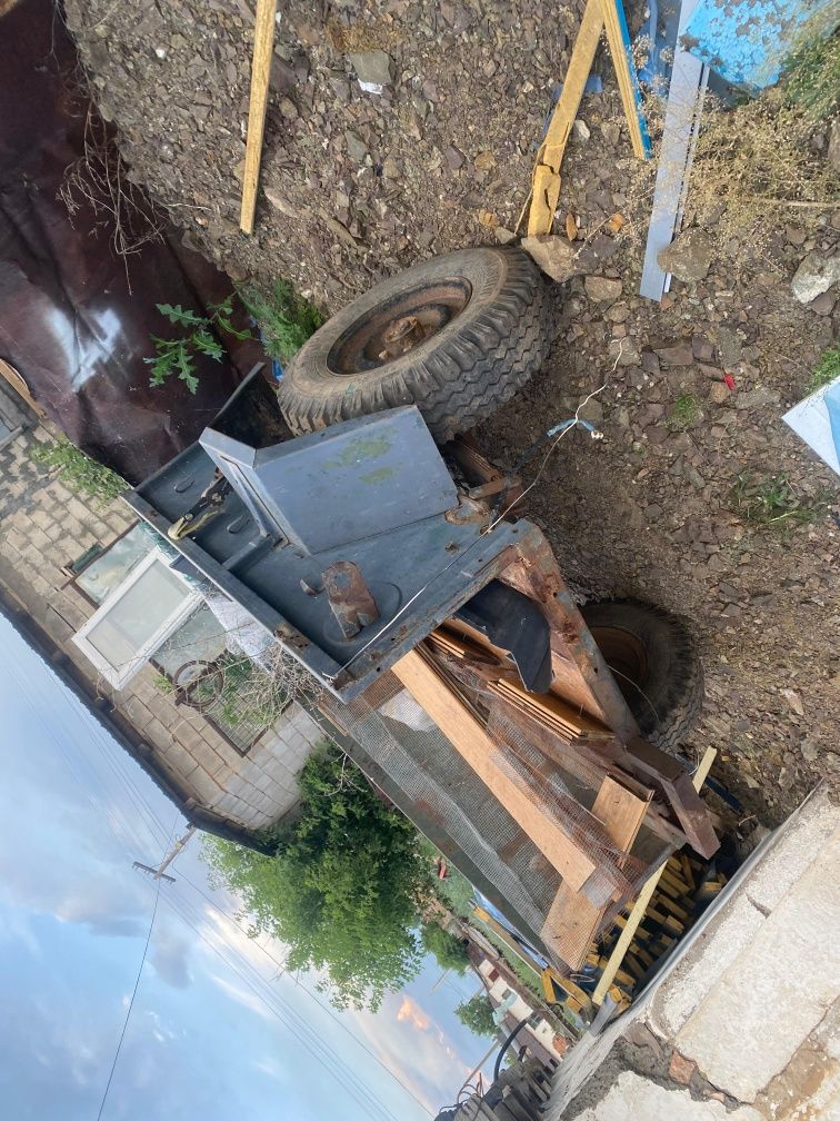 Продам срочно прицеп