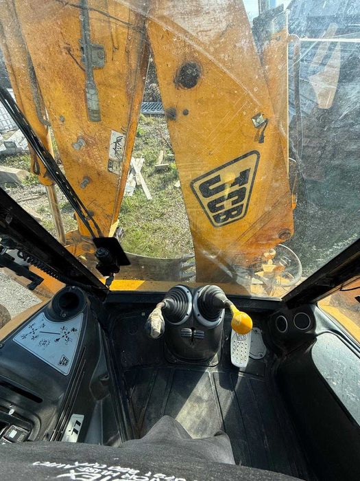 Buldoexcavator JCB 4CX