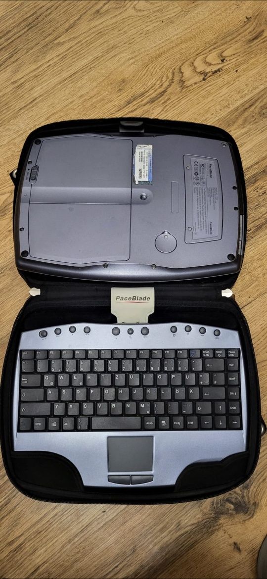 Tableta terrific PaceBlade laptop utilitar atelier pt. piese