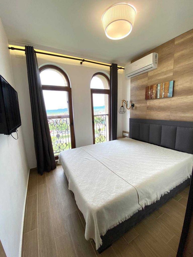 Продава се Тристаен апартамент в к.к. Слънчев бряг - 70 кв.м за 984 €/кв.м - Снимка #4