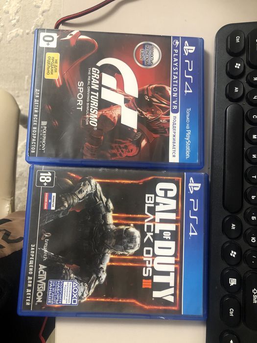 Gran Turismo The real driving simulator,CallOfduty black ops 3