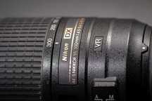 Vând obiectiv Nikon 55-300mm f4.5-5.6 VR cu stabilizarea imaginii