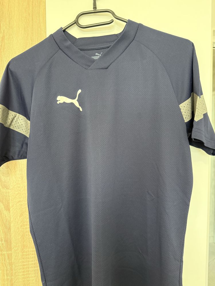 Спортма тениска PUMA нова е
