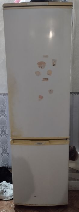 Холодильник бирюса