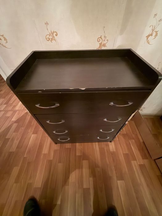 Комод, 4 выдвижных ящика