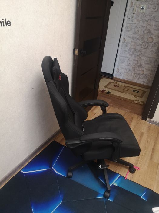 Игравое кресло , стул