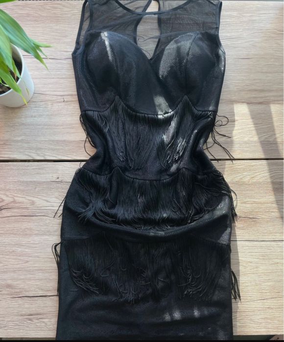 Rochie elegantă cu franjuri - marimea 36