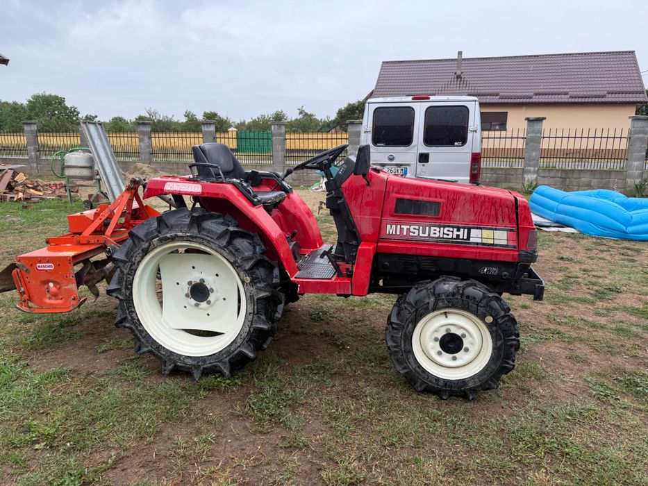 Mitaubishi MT20D 2000