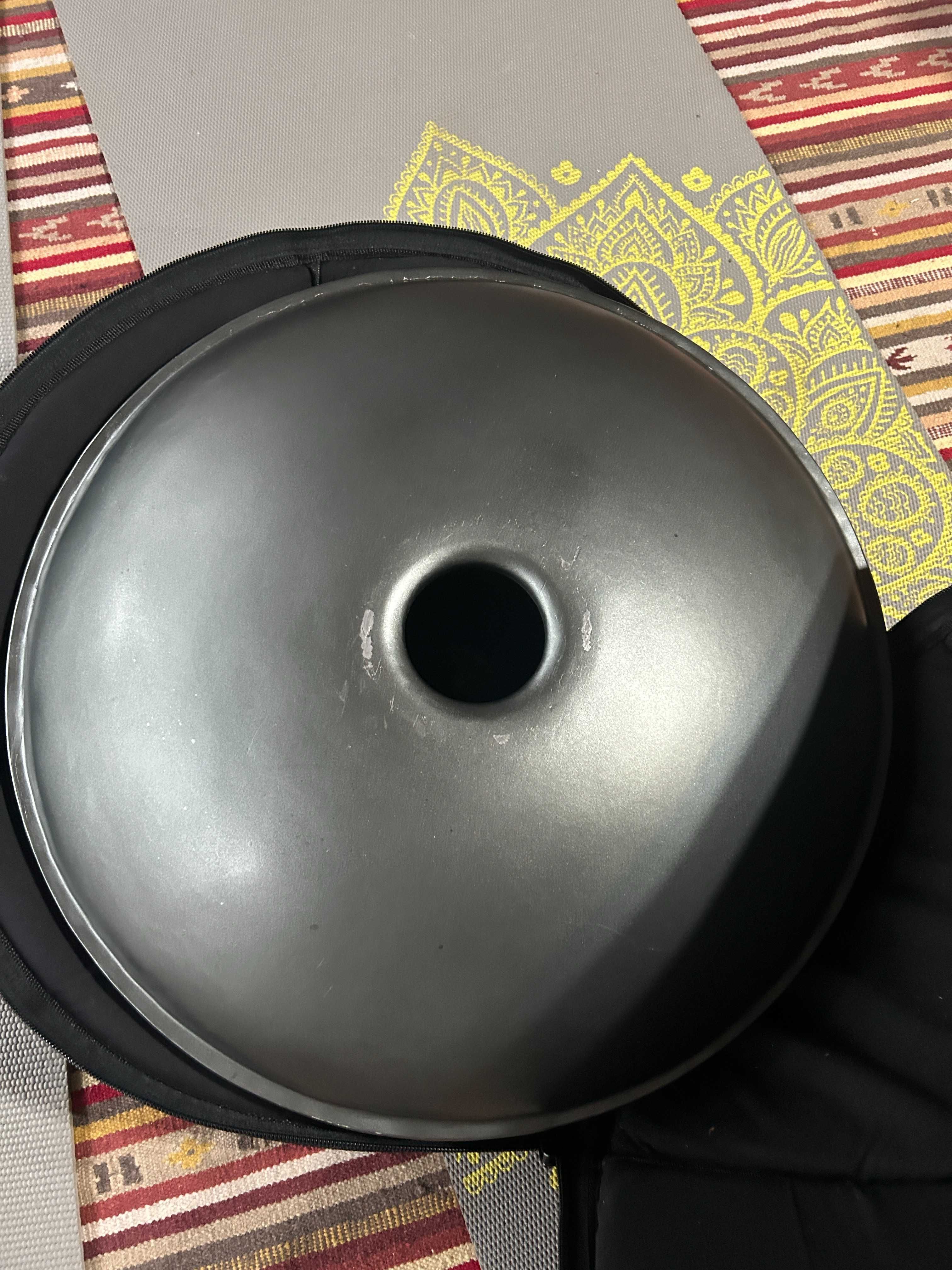 Steel Handpan стоманен барабан с ранница