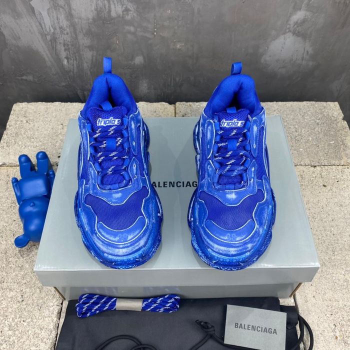 Balenciaga Triple S “blue”