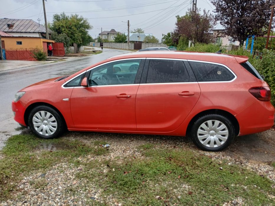 Opel astra j sport tourer