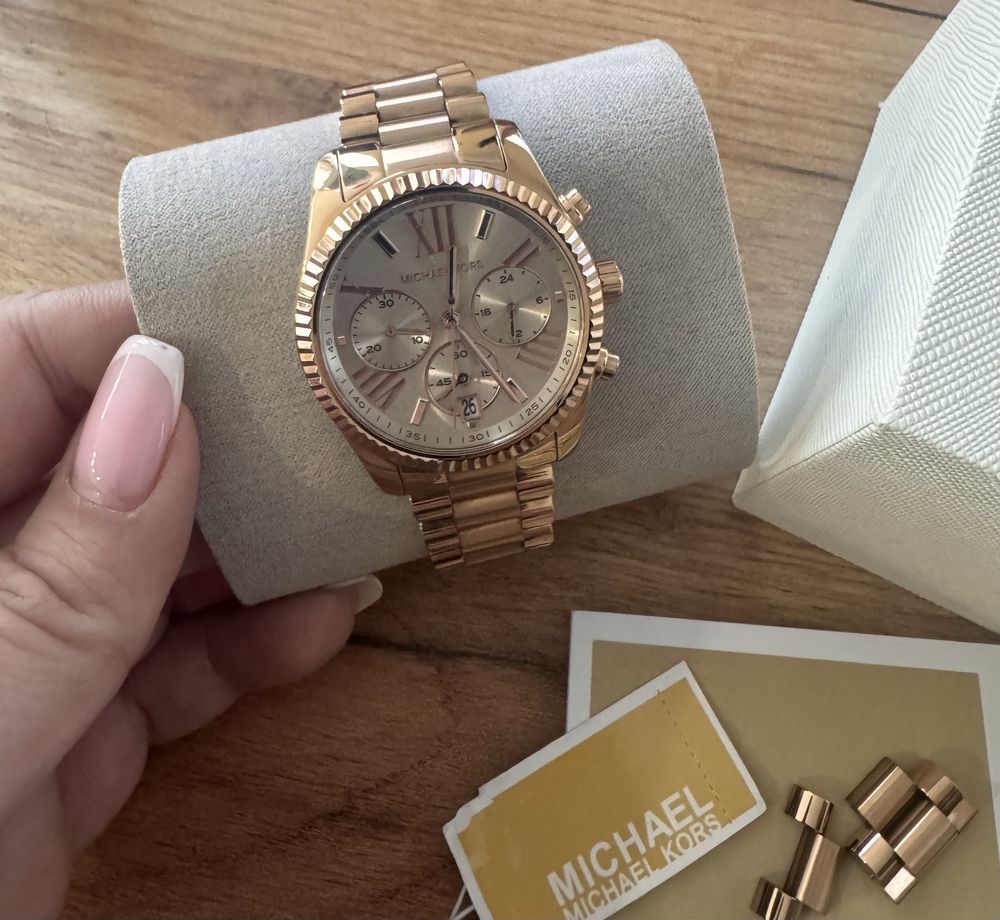 Часовник Michael Kors