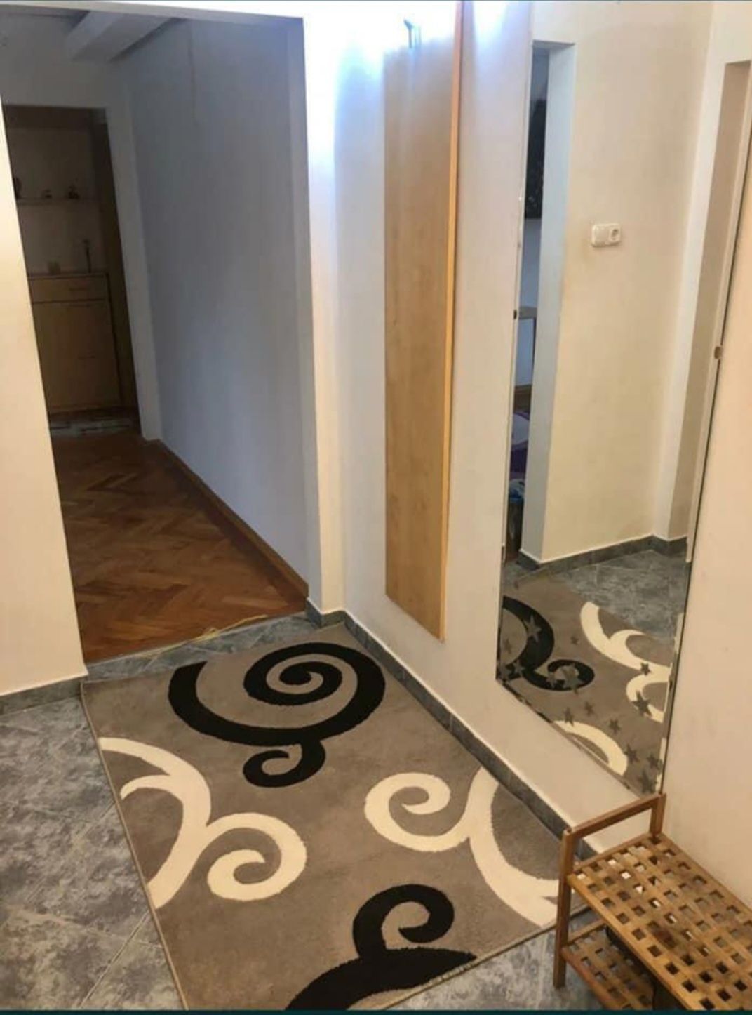 Închiriez apartament 3 camere, Studenti