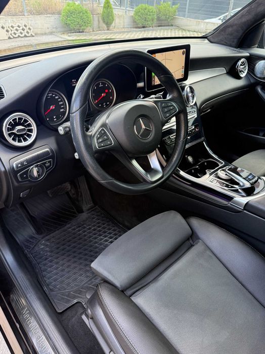 Mercedes-Benz GLC 350d* 4Matic* Панорама* AndroidAuto/Carplay* Печка