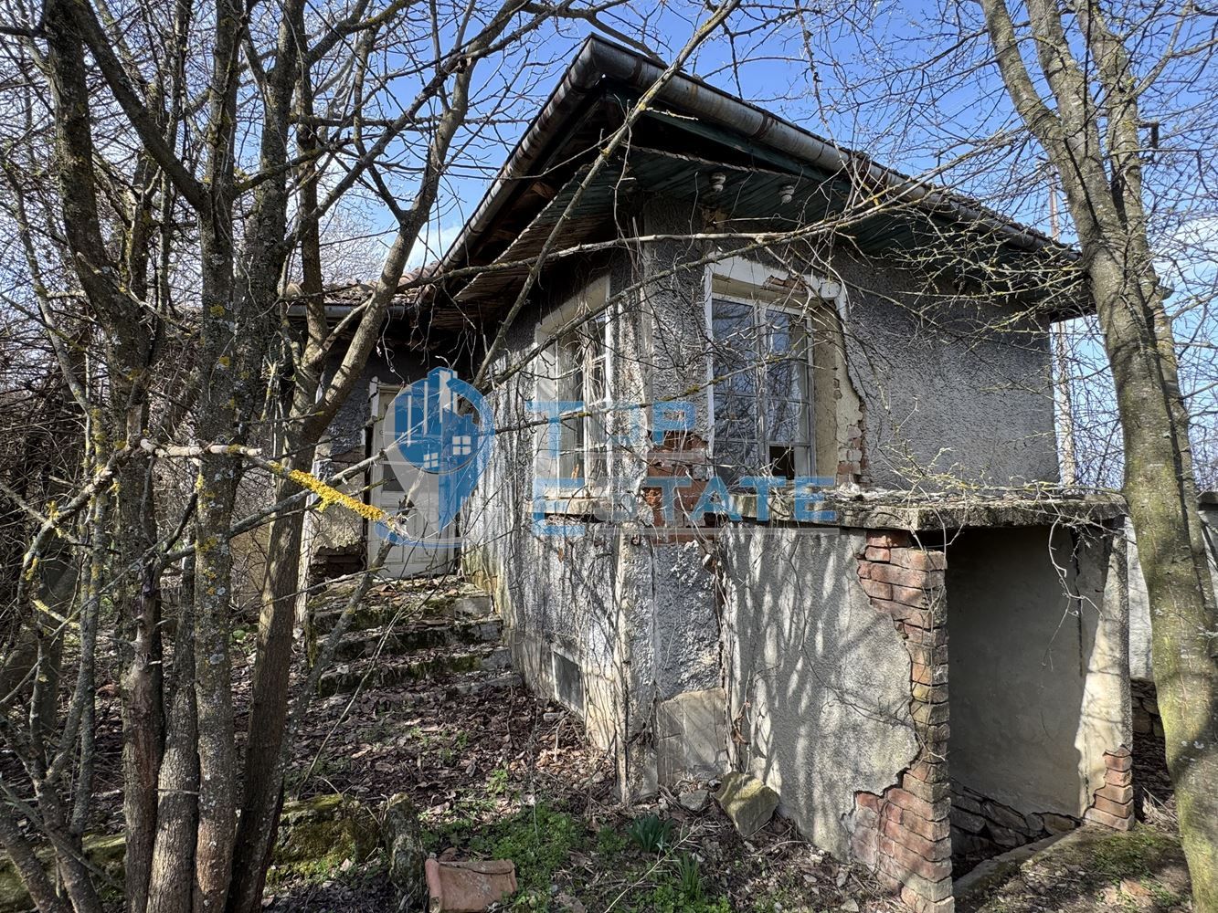 Две къщи с два кладенеца в село Сушица, област Велико Търново