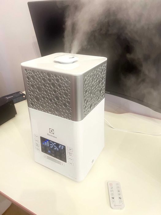 Увлажнитель воздуха Electrolux EHU-3715D