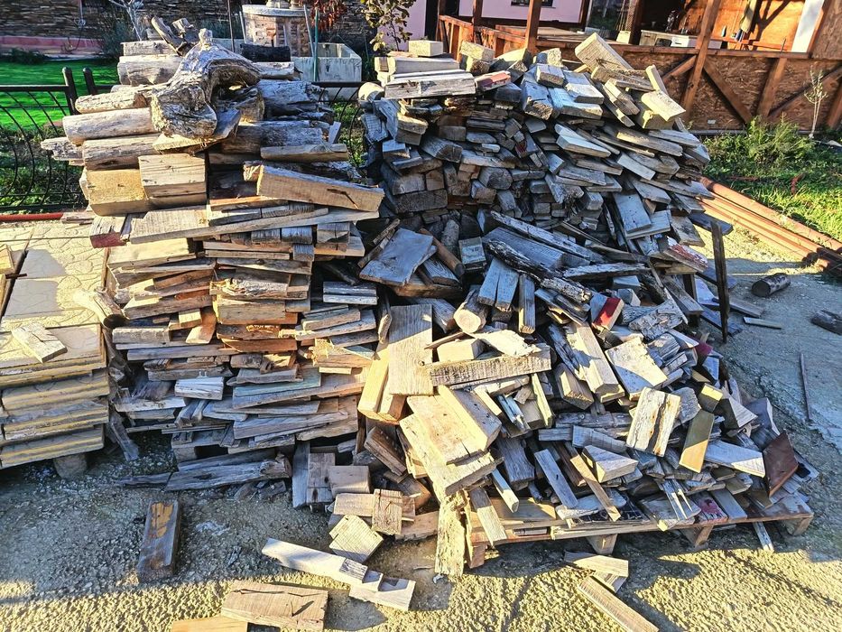 Продавам дърва за огрев. Кранево