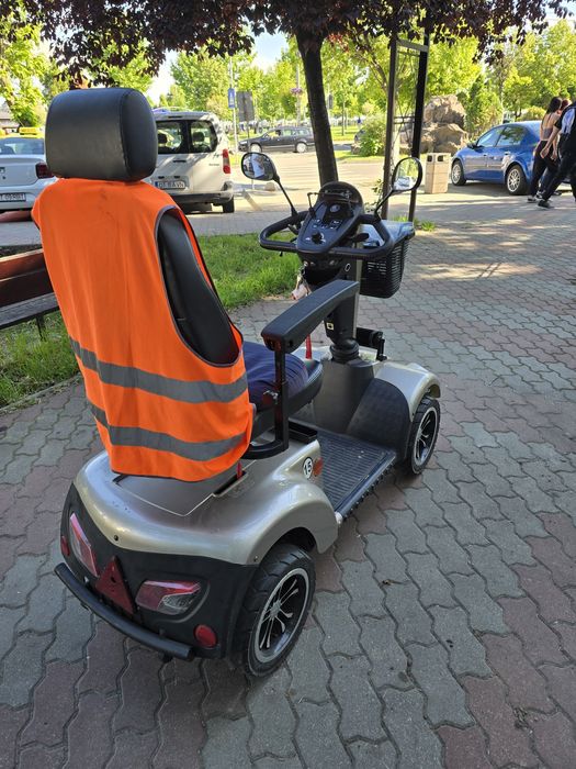 Vinde scuter Carpo 2 sport cu multe imbunatatiri pentru persoane cu di