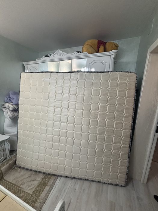 Матрас в хорошем срстоянии