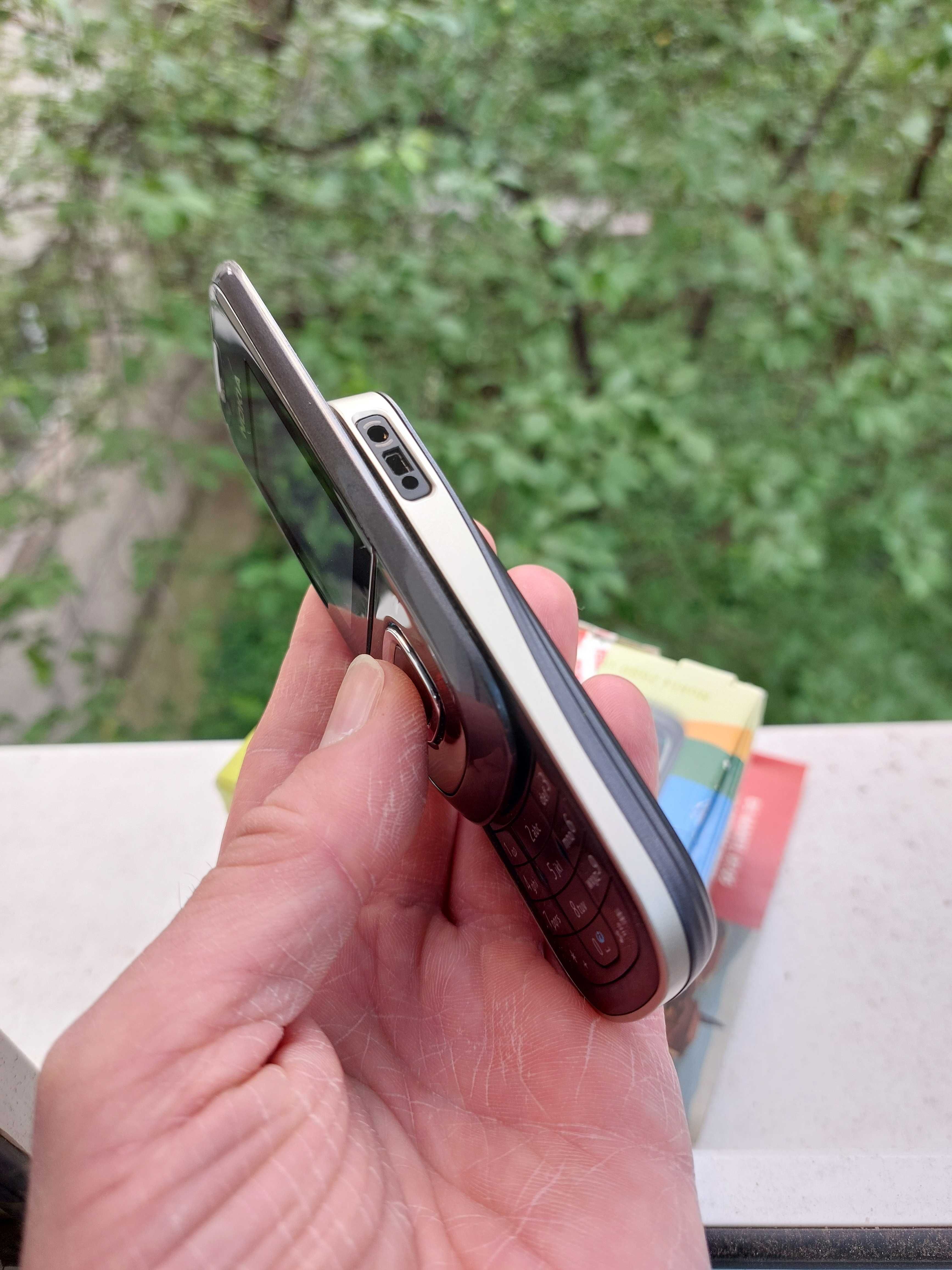 Nokia 2680 orig. Ungaria decodat la cutie cu accesorii stare f buna