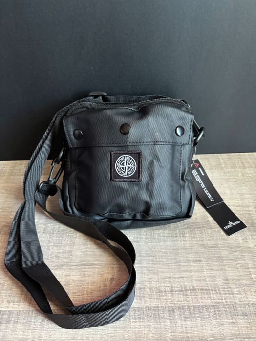 Stone Island чантичка черна