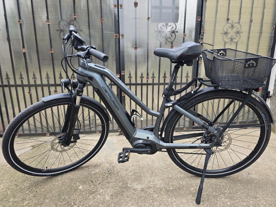 Bicicletă electrică Cube