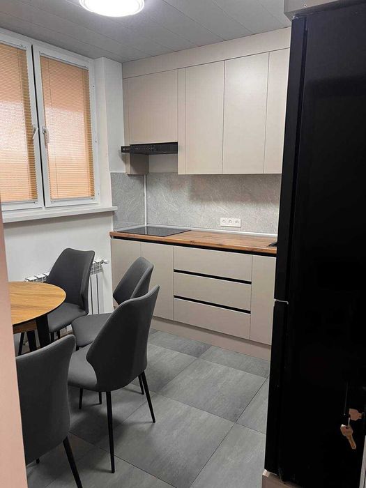 Сдается УЮТНАЯ квартира 2/4/9 в на Чарсу !