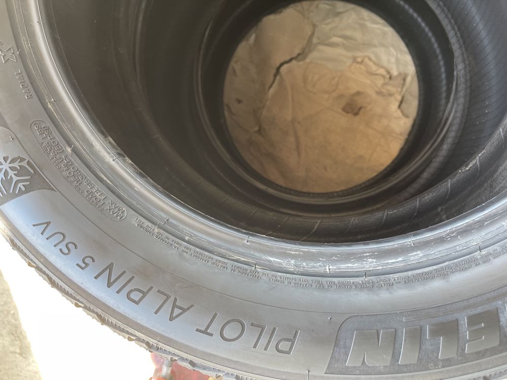 275/50/R20 Michelin Pilot Alpin 5 SUV Dot 3921