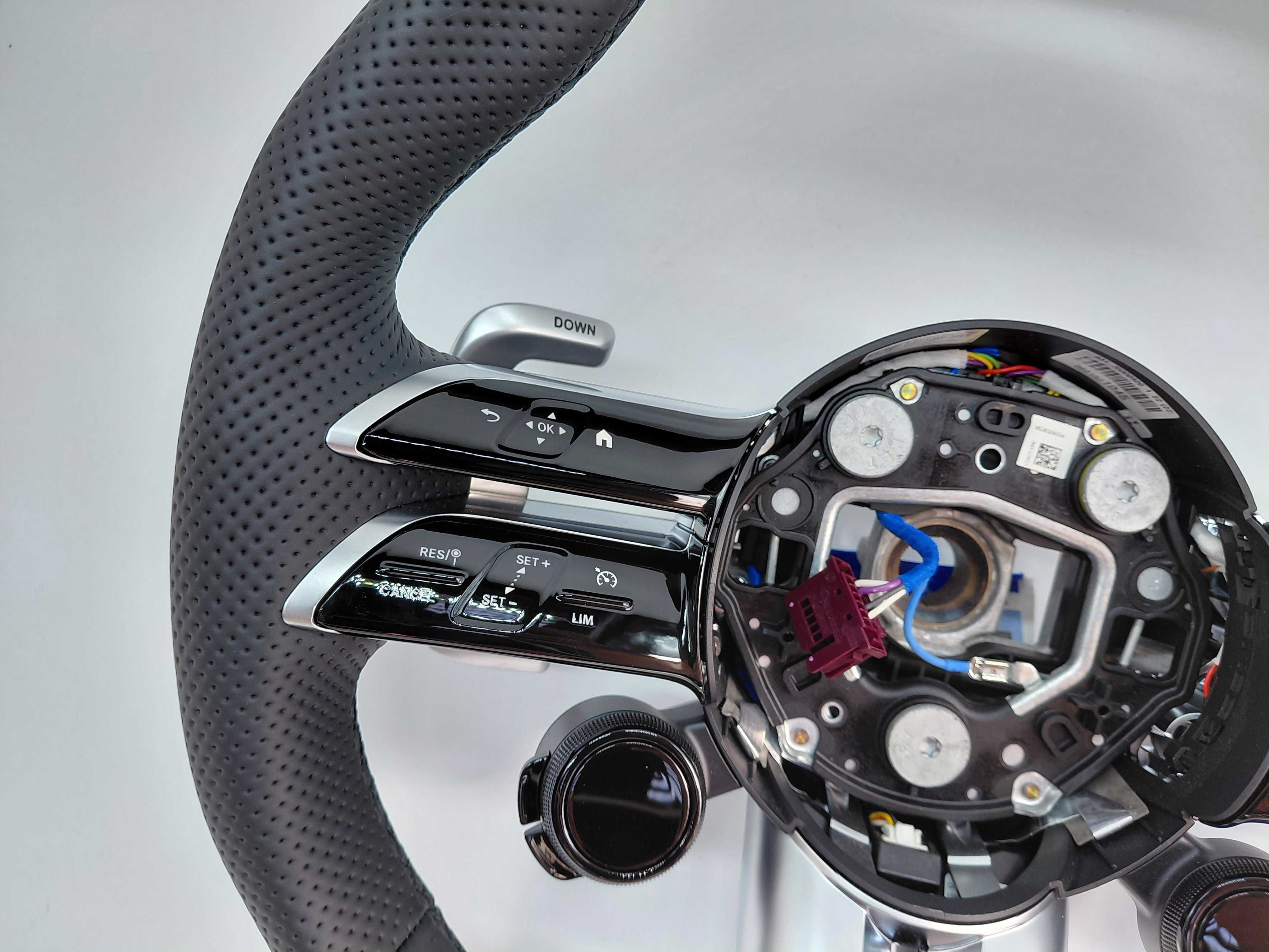 Нов Спортен Волан AMG Mercedes W206 W223 W213 W257 W167 W254 63 65