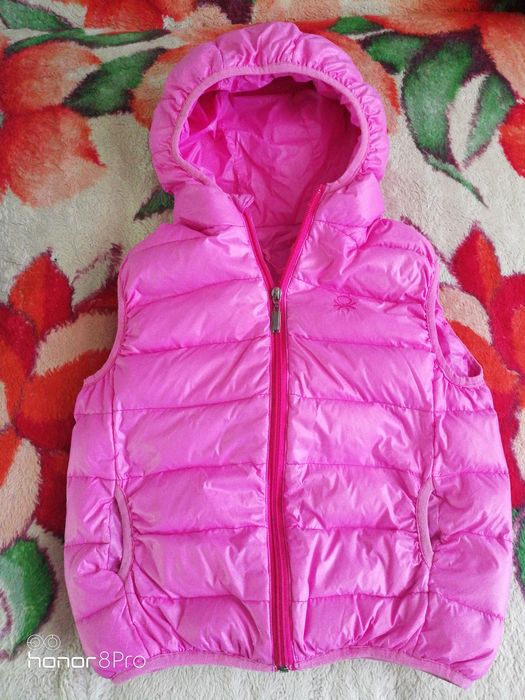 Безрукавка розовая