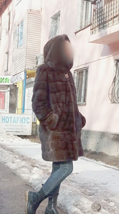Шуба норковая коричневая 46р