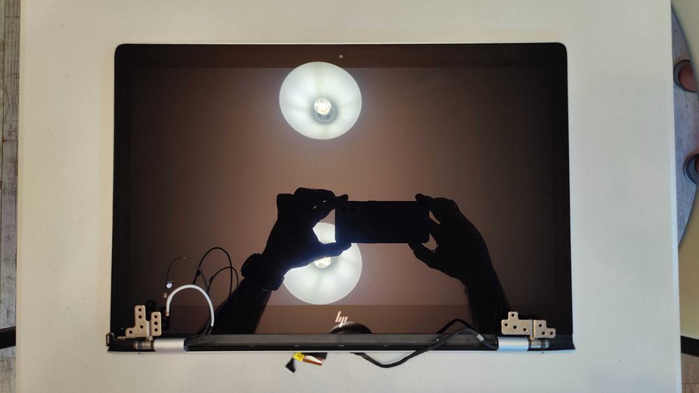 HP ENVY 17t-ae100 Screen replacement