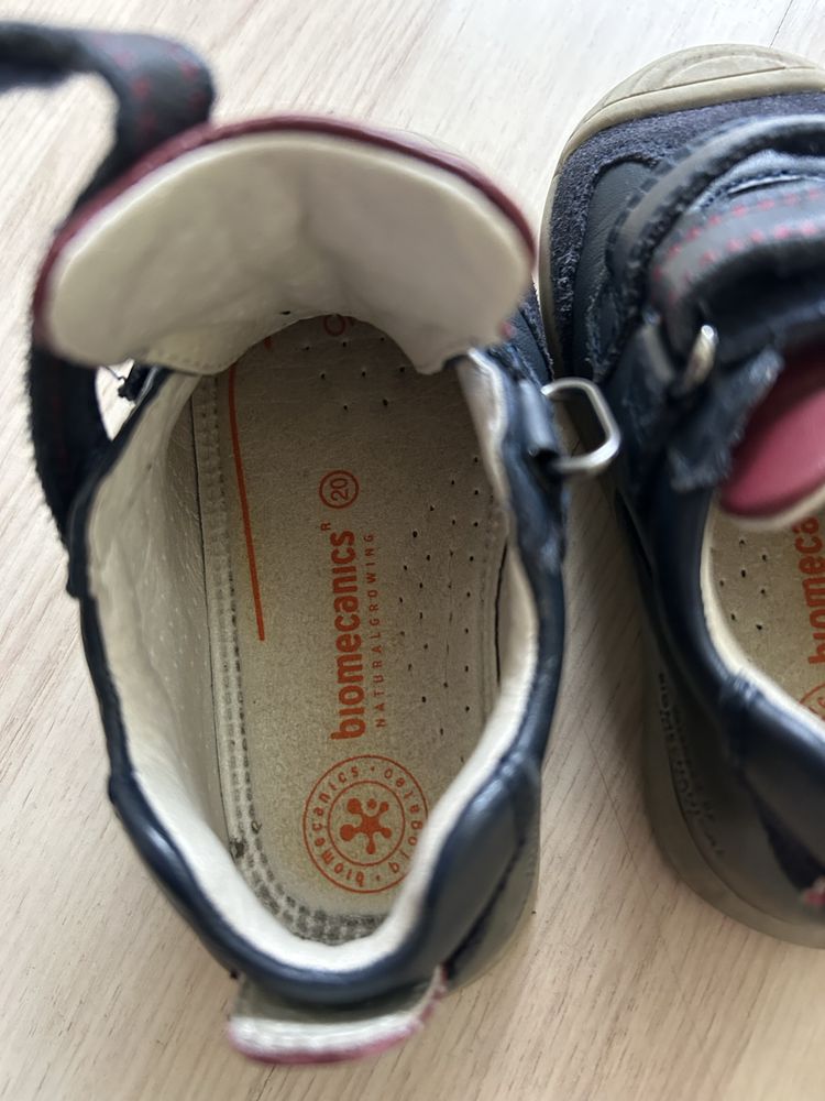 Обувки за прохождане BIOMECANICS