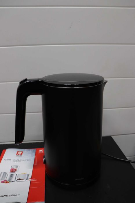 Електрическа кана ZWILLING ENFINIGY от неръждаема стомана, 1850W, 1,5л