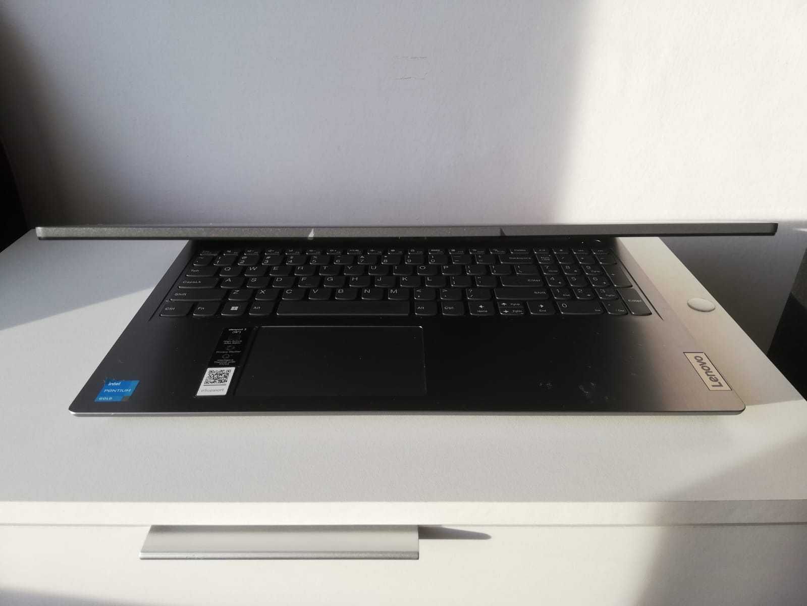 Laptop Lenovo IdeaPad 3 15inch cu procesor Intel® Pentium®