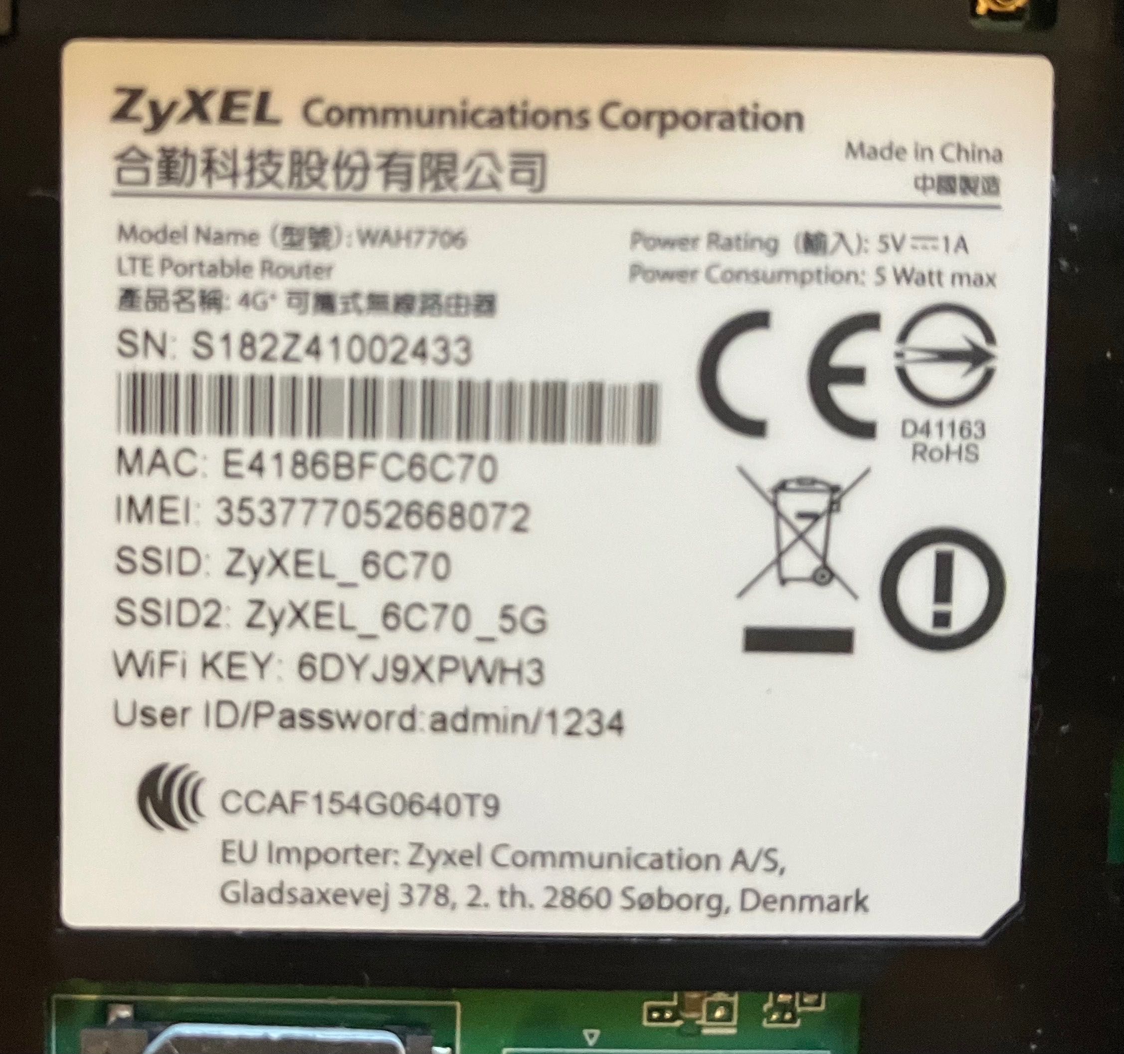 Безжичен портативен 4G/LTE Dual-Band Рутер Zyxel MiFi WAH7706