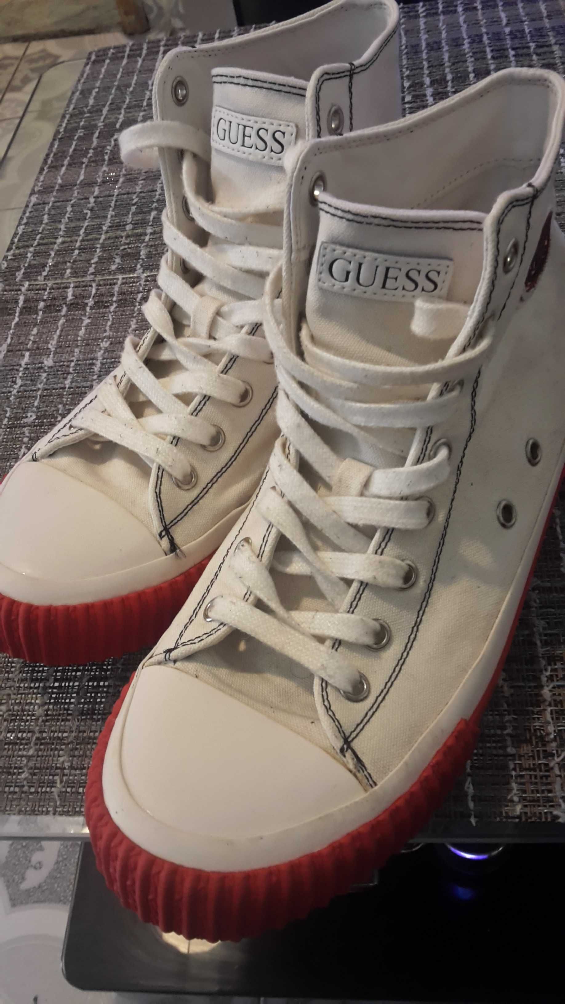 Уникални мъжки кецове GUESS