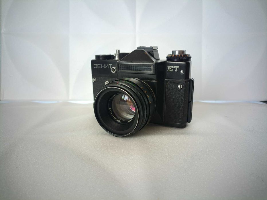 Фотоаппарат Зенит Объектив Гелиос 44