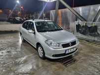 Renault symbol 2010 1.4 16 valve