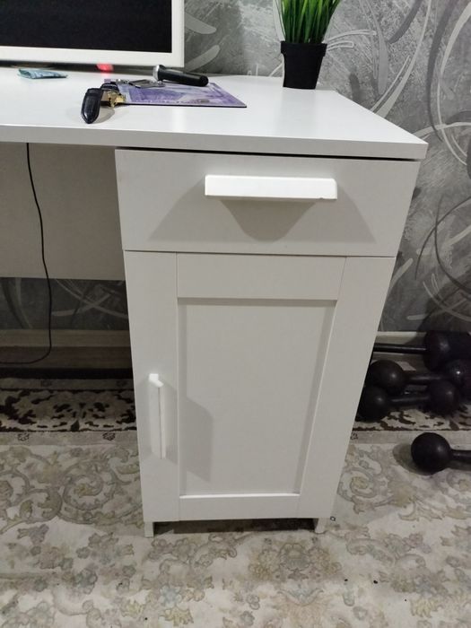 Продам стол можно под пк