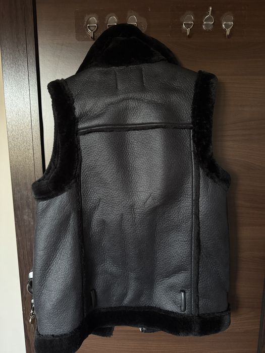 Кожен елек Stradivarius