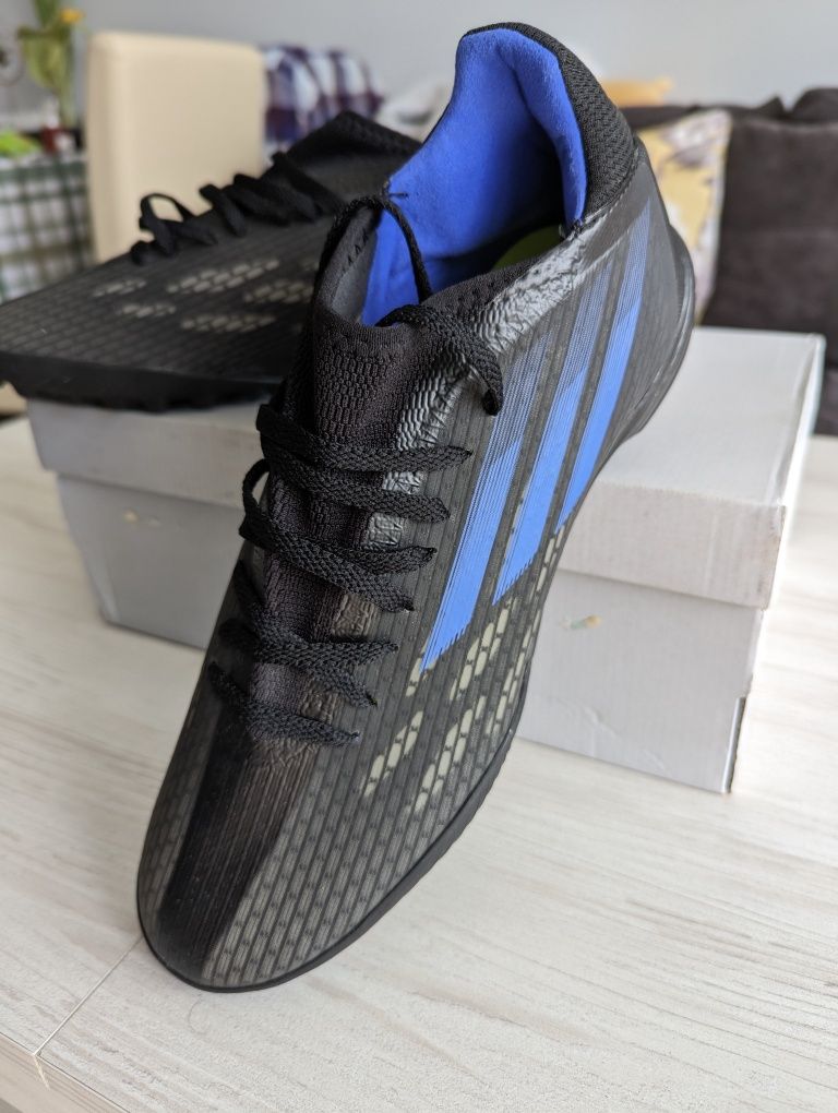 Чисто нови обувки за футбол стоножки Adidas X Speedflow.3 TF