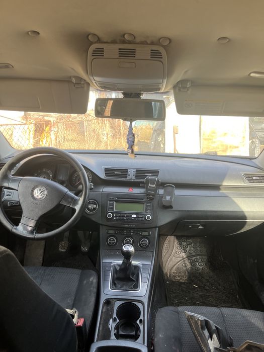 Dezmembrez / Dezmembrari Passat B6