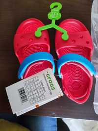 Детски сандали размер 23-24 Crocs - чисто нови