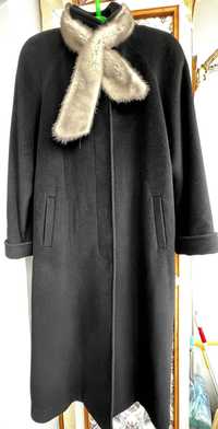 Пальто шерсть кашемир с норковым шарфиком - новое