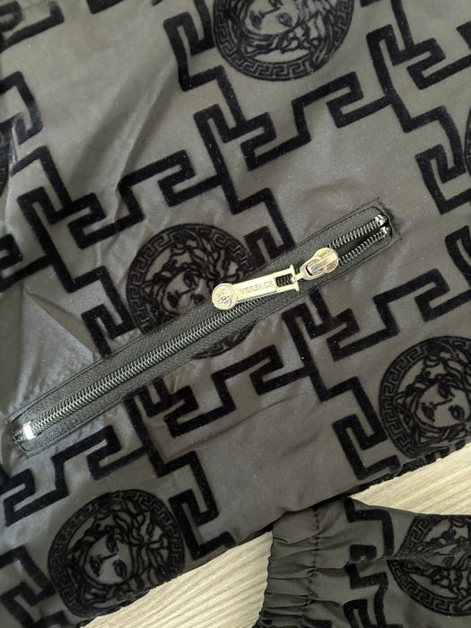 Geca Versace Marime XXL Ultima pe Stoc