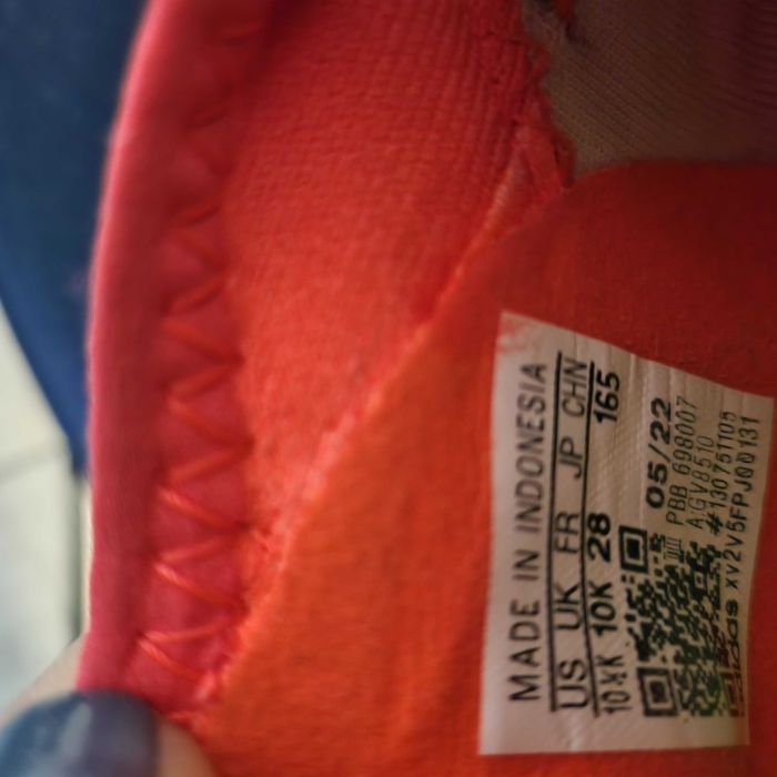 Спортни обувки за зала  с гладка подметка 28 номер